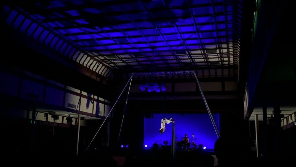 現代サーカス公演「無重力カルテット」