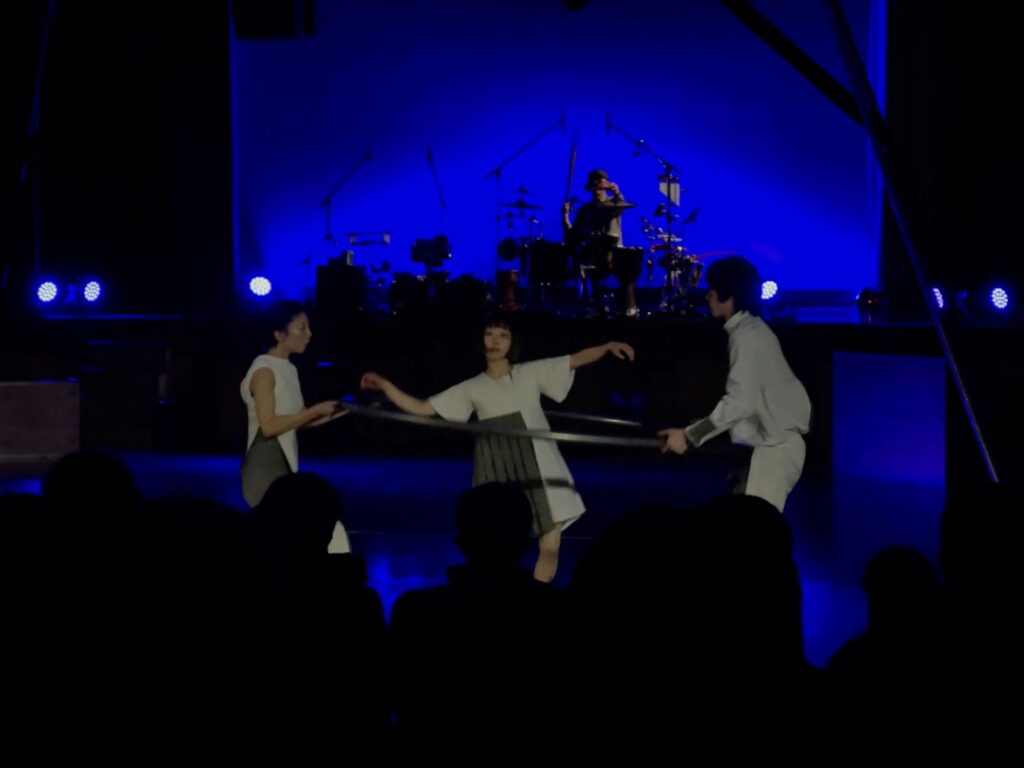 現代サーカス公演「無重力カルテット」